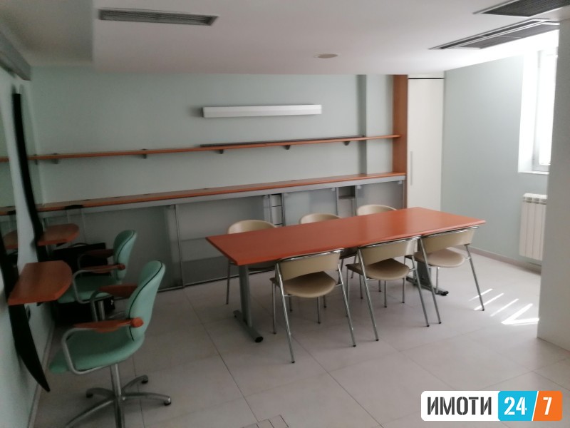 Се издава Деловен простор во  нас Центар
