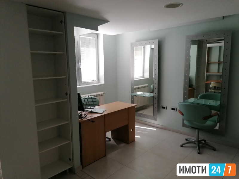 Се издава Деловен простор во  нас Центар