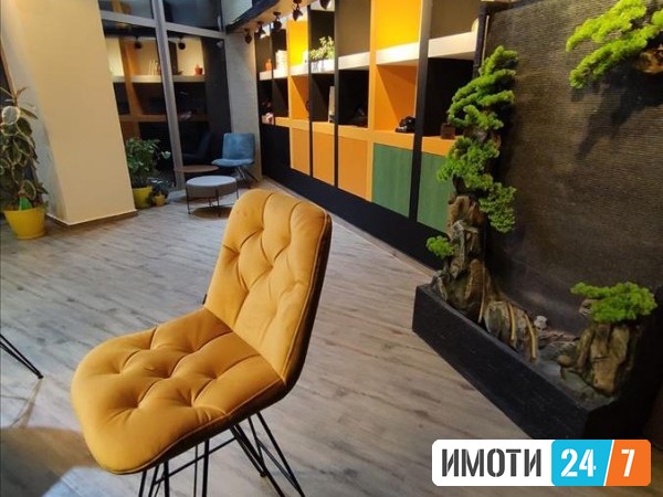 Се продава Деловен простор во  нас Центар