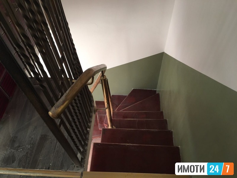 Rent Office space in   Centar