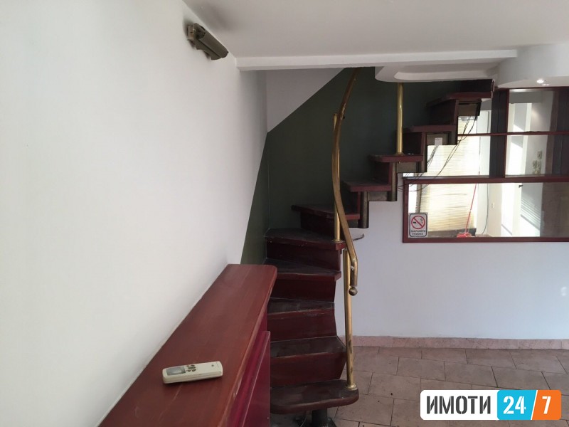 Rent Office space in   Centar