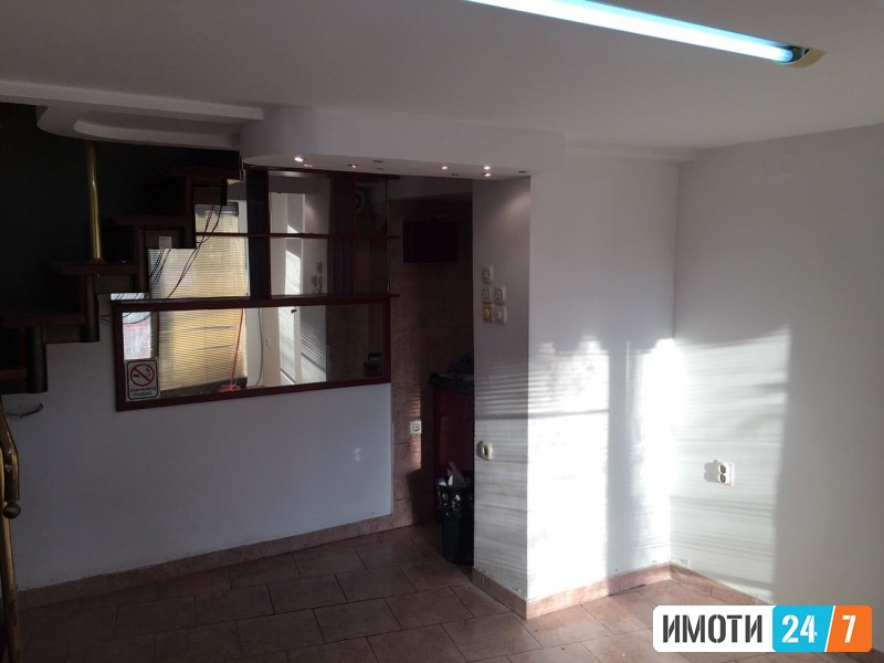 Rent Office space in   Centar