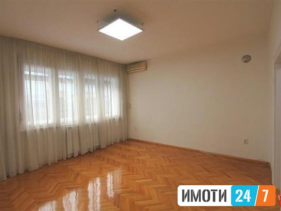 Се издава Стан во  нас Центар