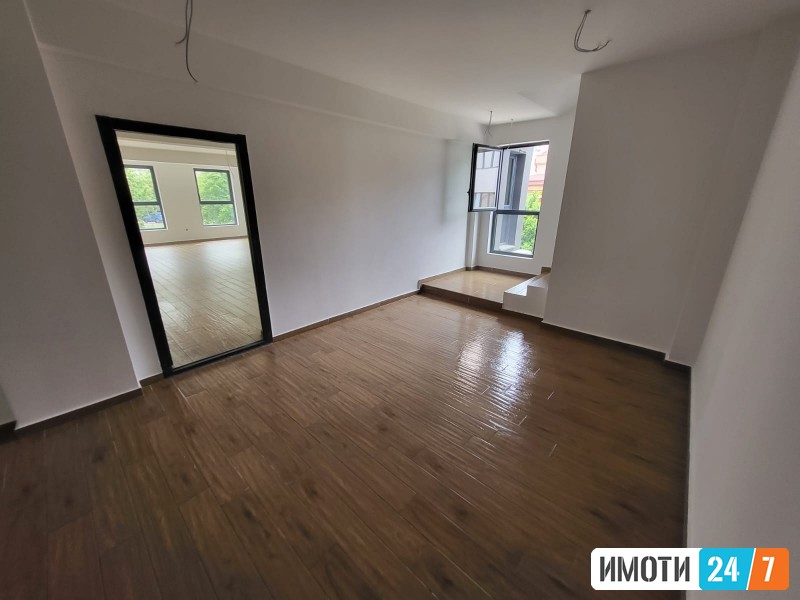 Rent Office space in   Vlae