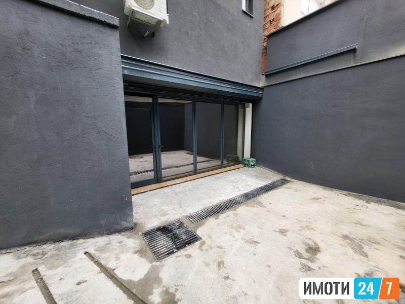 Rent Office space in   Vlae