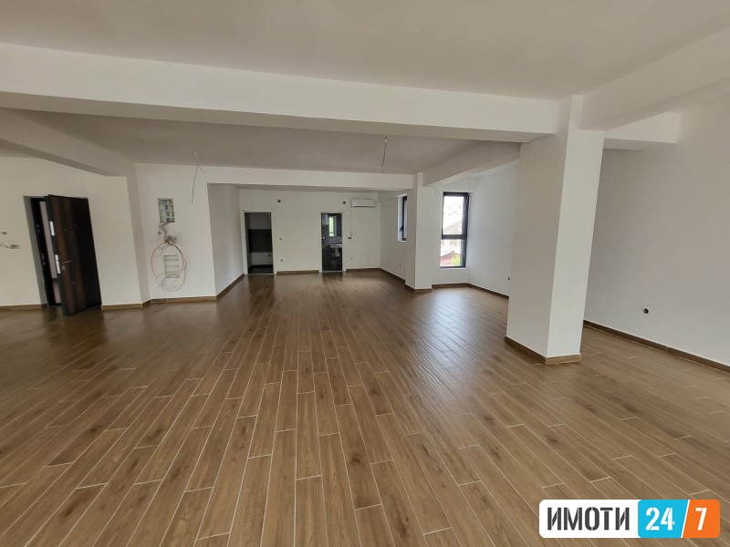 Rent Office space in   Vlae