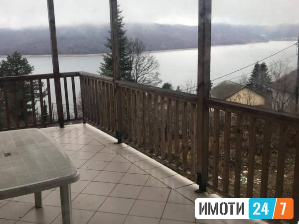 Се продава Викендица во  нас Други