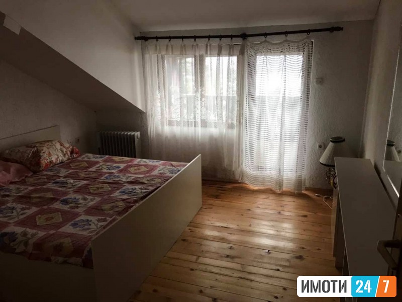 Се продава Викендица во  нас Други
