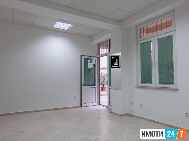 Се продава Деловен простор во  нас Центар