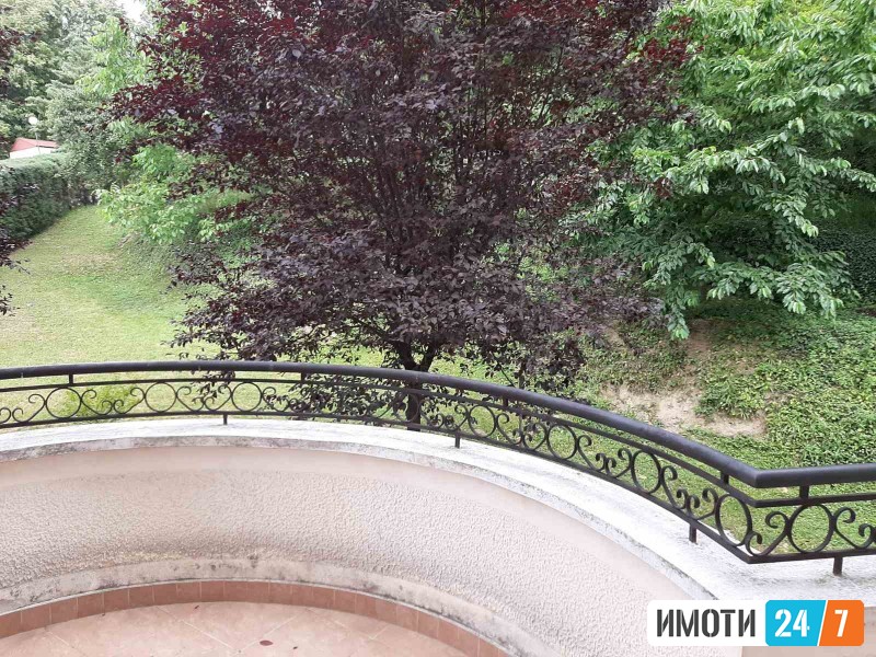 Се издава Стан во  нас Козле