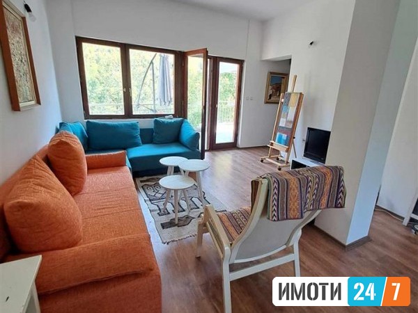 Sell Weekend house in   GjPetrov