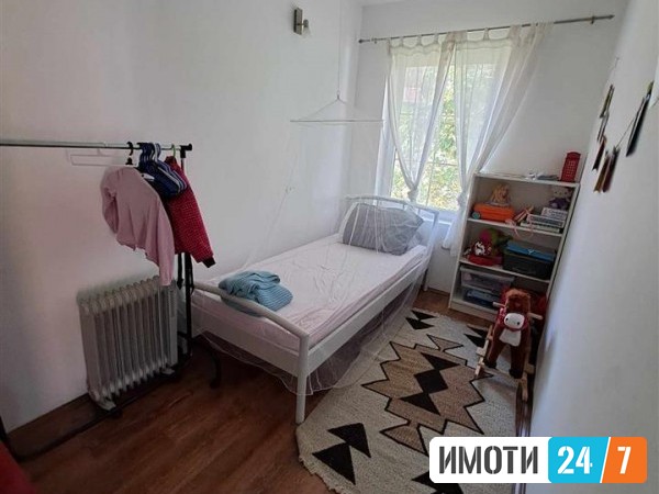 Sell Weekend house in   GjPetrov