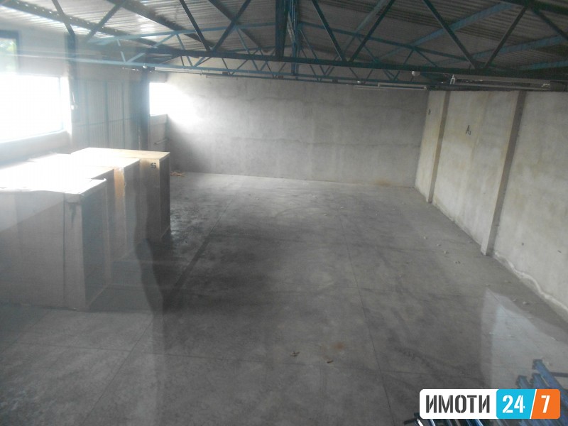 Rent Office space in   Madzari