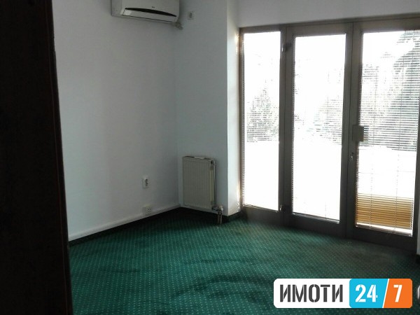Rent Office space in   Centar
