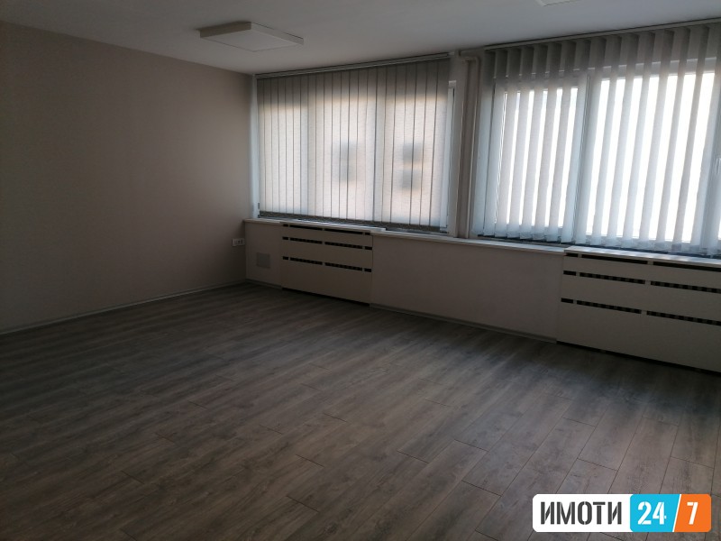 Rent Office space in   Centar