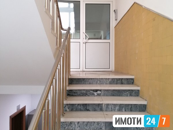 Rent Office space in   Centar