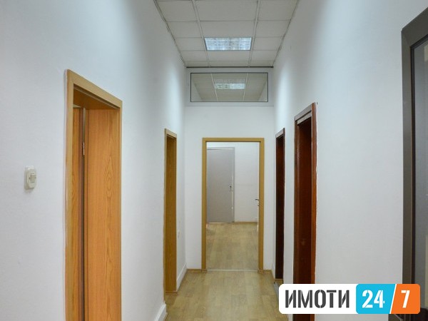 Rent Office space in   Centar