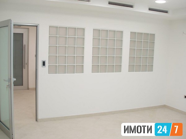Се продава Деловен простор во  нас Центар