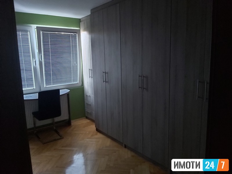 Се издава Куќа во  нас Радишани