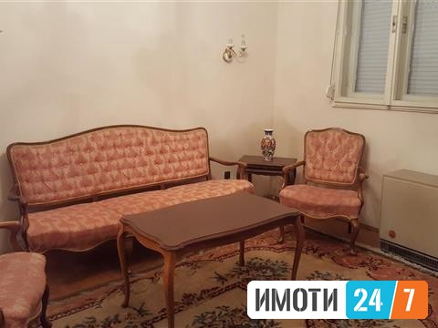 Се продава Стан во  нас Центар