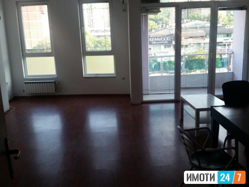Rent Office space in   Centar