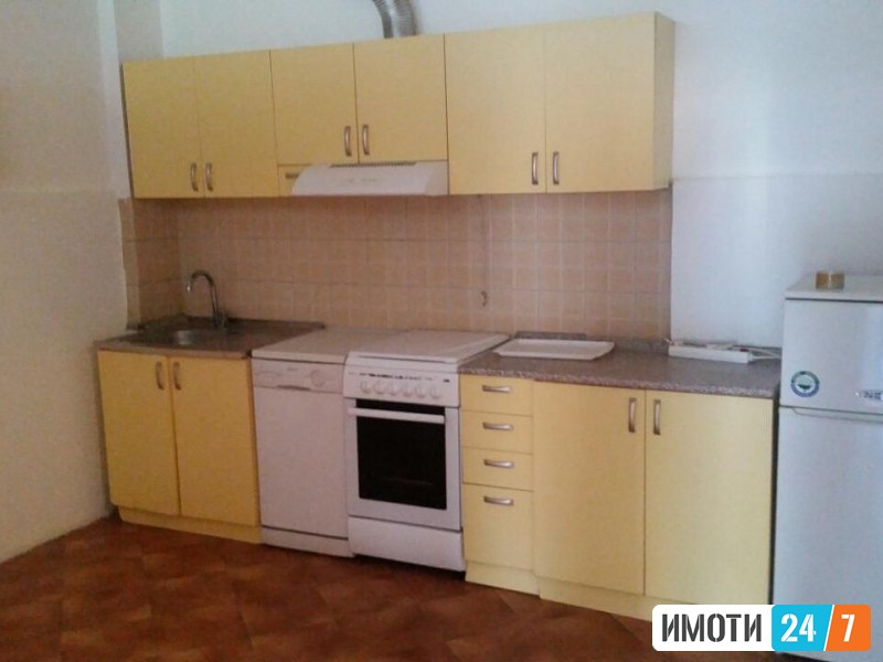 Rent Office space in   Centar