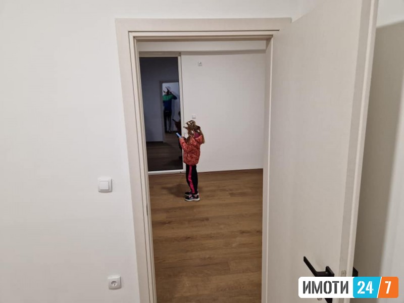 Се продава Стан во  нас Петровец
