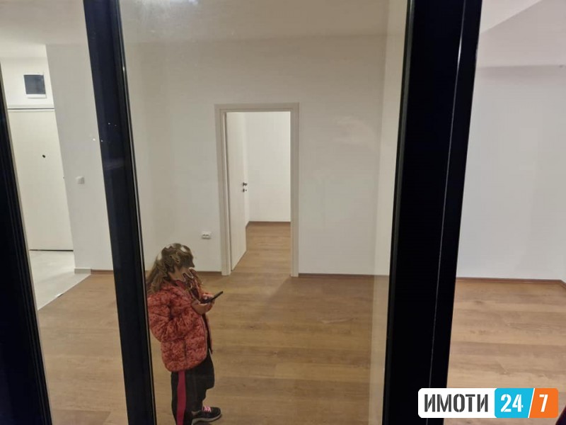 Се продава Стан во  нас Петровец