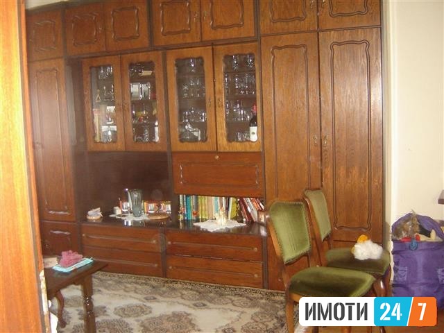 Се продава Стан во  нас ЃПетров