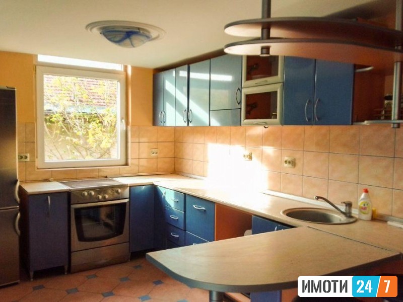 Се продава Стан во  нас Центар