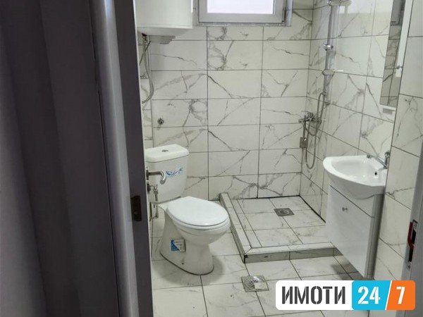 Се продава Стан во  нас Центар
