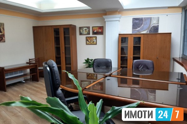 Rent Office space in   Centar