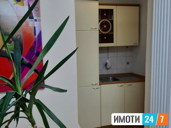 Rent Office space in   Centar