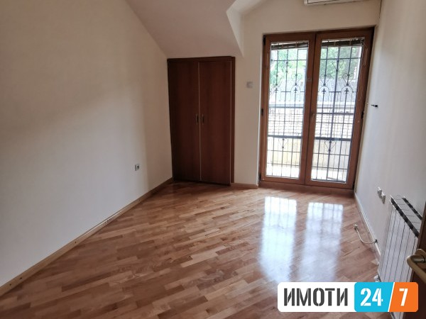 Rent House in   Zhdanec