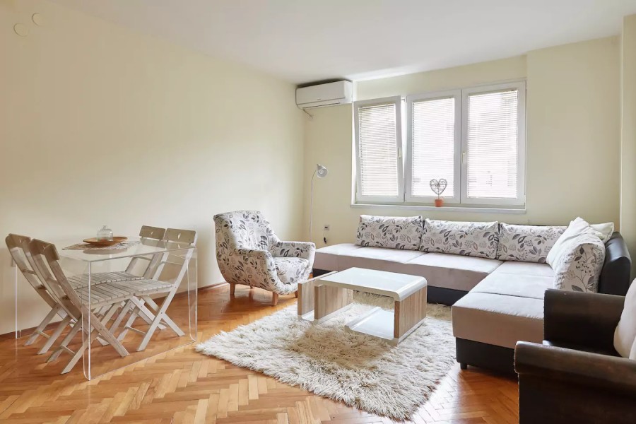 Rent Apartments in   Centar