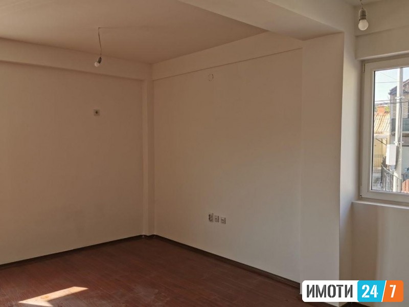 Се продава Стан во  нас ЃПетров