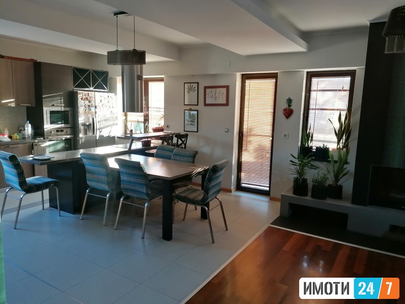 Sell Apartment in   Hrom