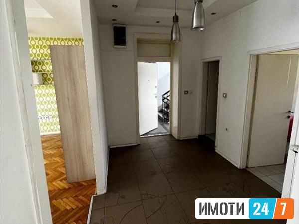 Се издава Стан во  нас Центар