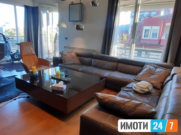 Се продава Стан во  нас Центар
