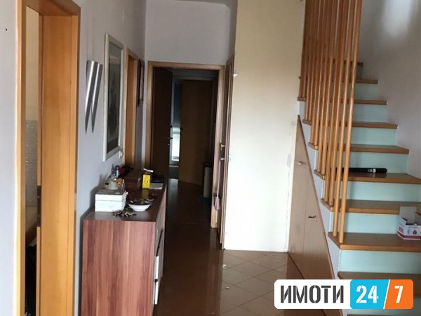 Се продава Стан во  нас Водно