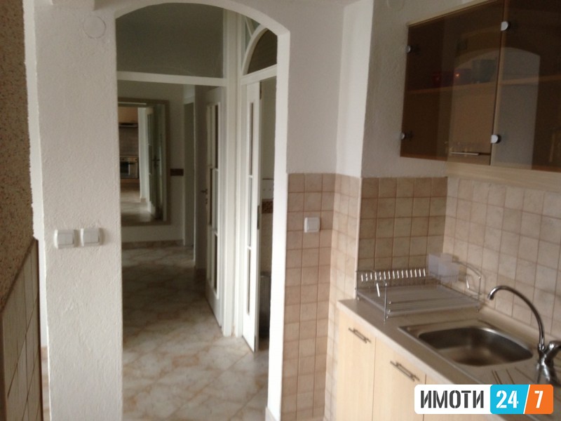 Се издава Стан во  нас Острово