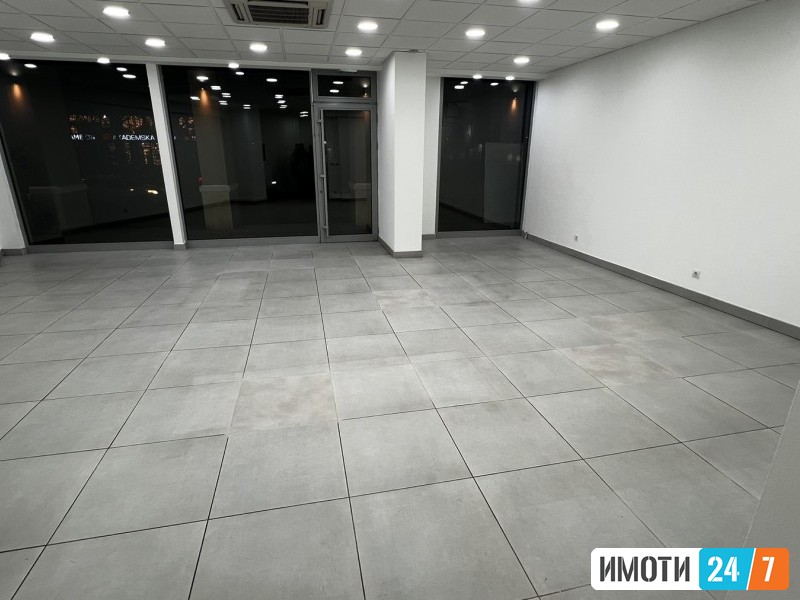 Rent Office space in   Centar