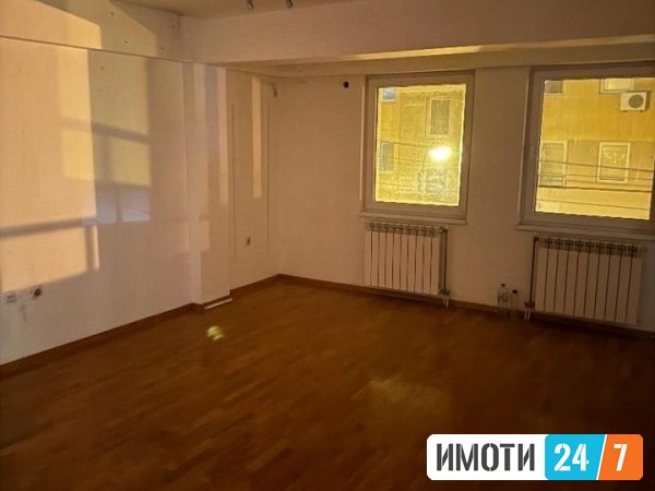 Се продава Стан во  нас Центар