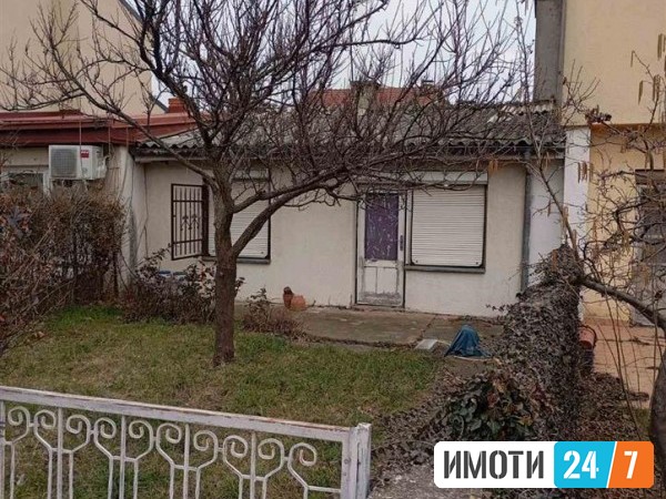 Се продава Куќа во  нас Влае