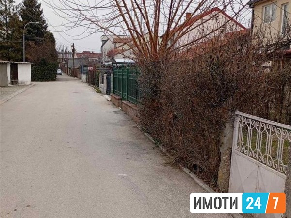 Се продава Куќа во  нас Влае