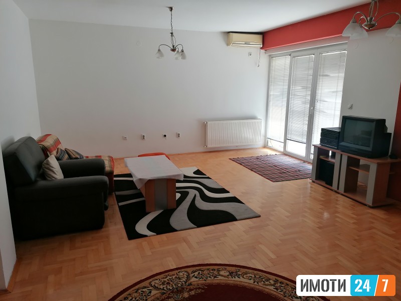 Се продава Стан во  нас Центар