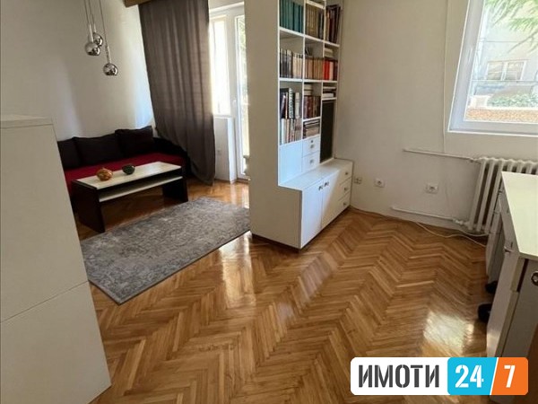 Се издава Куќа во  нас Центар