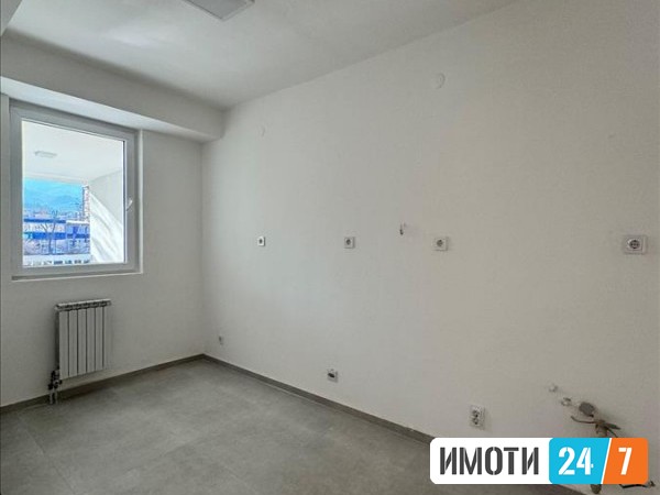 Rent Office space in   Karposh 3
