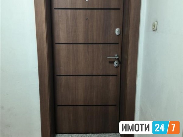 Се продава Стан во  нас Центар