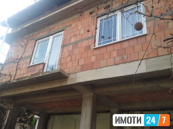 Се продава Куќа во  нас ЃПетров